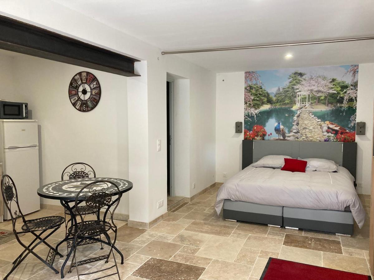 Le Studio D Aurelie Avec Spa Ete En Pleine Campagne Et Proche De Toute Commodite 로크모르 외부 사진