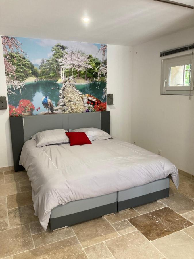 Le Studio D Aurelie Avec Spa Ete En Pleine Campagne Et Proche De Toute Commodite 로크모르 외부 사진