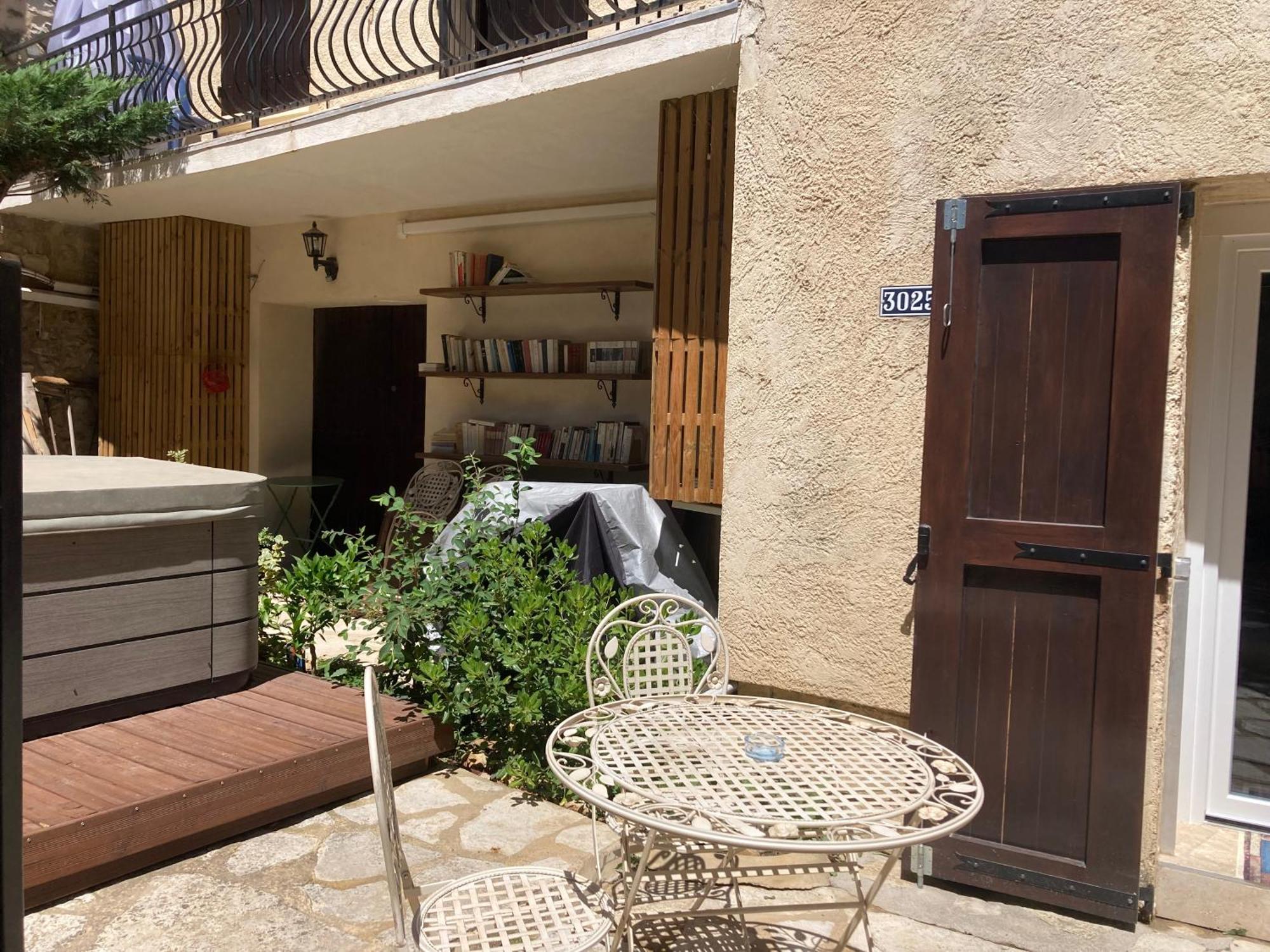 Le Studio D Aurelie Avec Spa Ete En Pleine Campagne Et Proche De Toute Commodite 로크모르 외부 사진