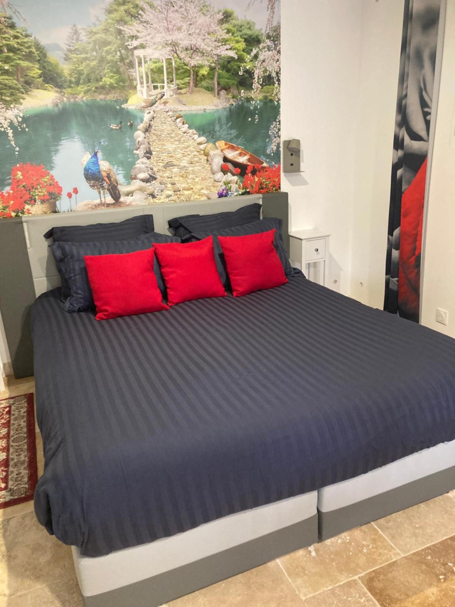 Le Studio D Aurelie Avec Spa Ete En Pleine Campagne Et Proche De Toute Commodite 로크모르 외부 사진